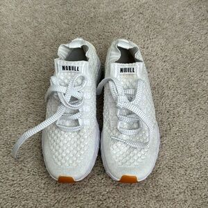 NoBull Aspire Running shoes - women’s 8